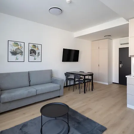 Central Residence Apartmanok 3* 米什科尔茨